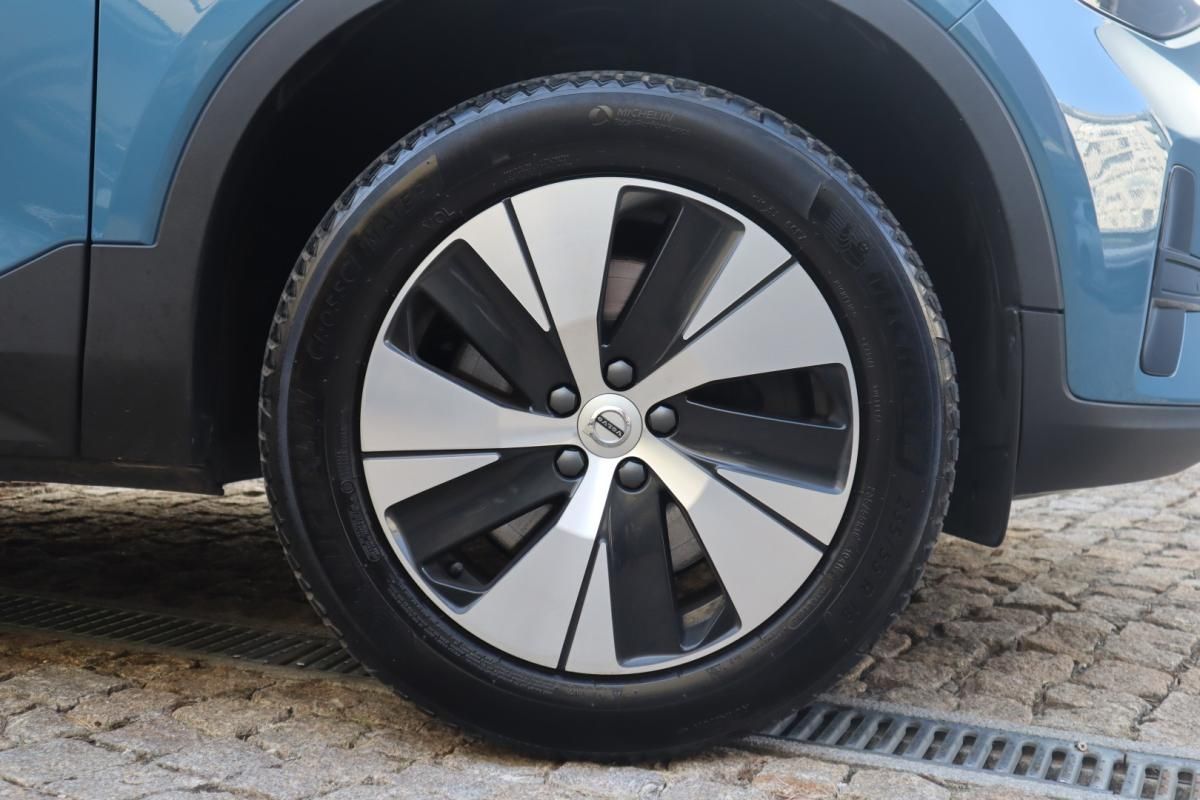 volvo-xc40-2023-hibrido-1477cc