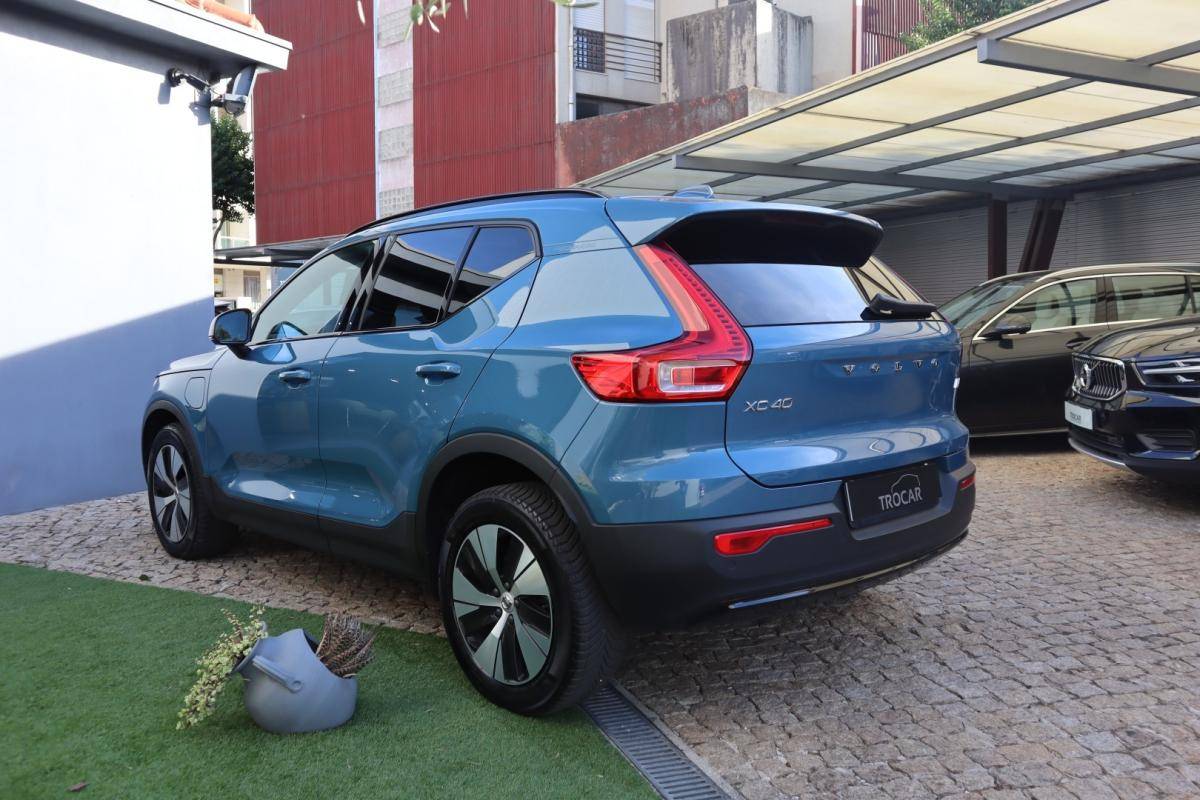 volvo-xc40-2023-hibrido-1477cc