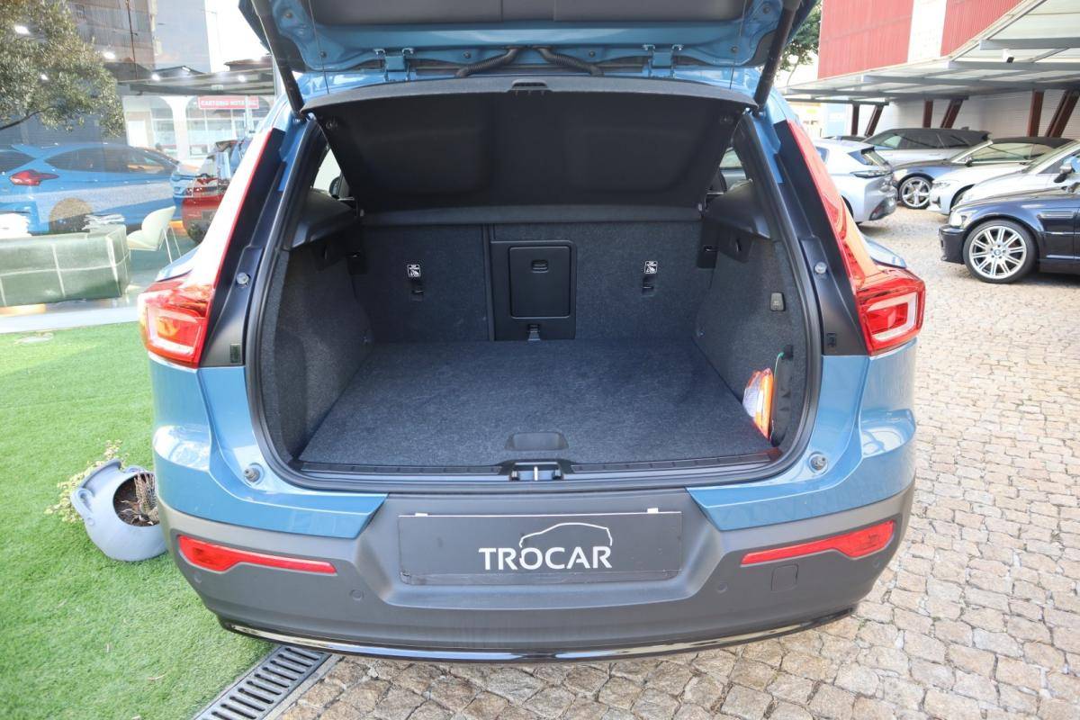 volvo-xc40-2023-hibrido-1477cc