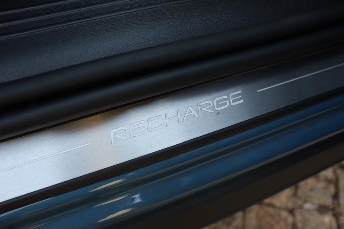 volvo-xc40-2023-hibrido-1477cc