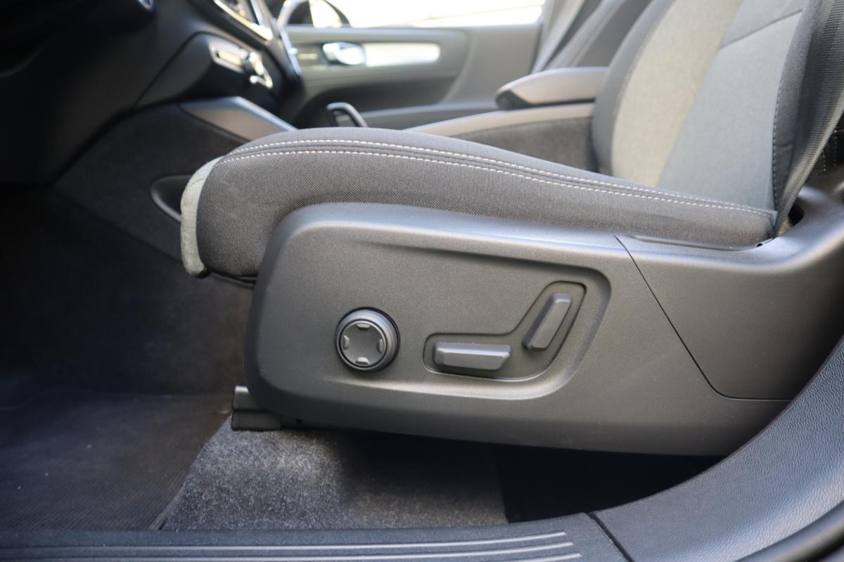 volvo-xc40-2023-hibrido-1477cc
