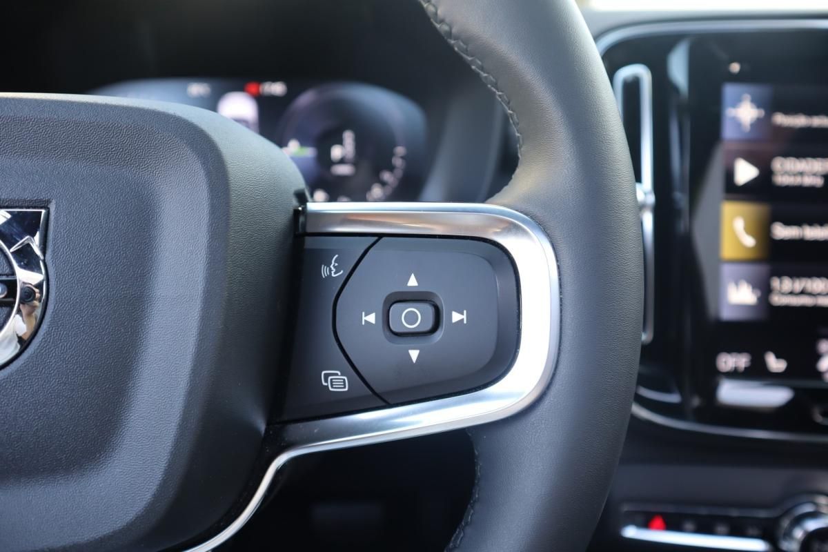 volvo-xc40-2023-hibrido-1477cc