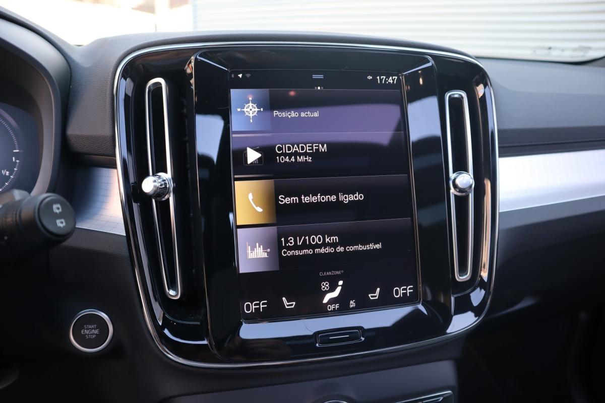 volvo-xc40-2023-hibrido-1477cc
