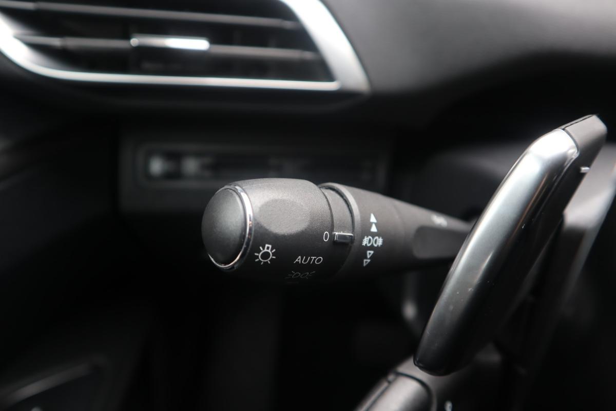 peugeot-3008-2020-diesel-1499cc