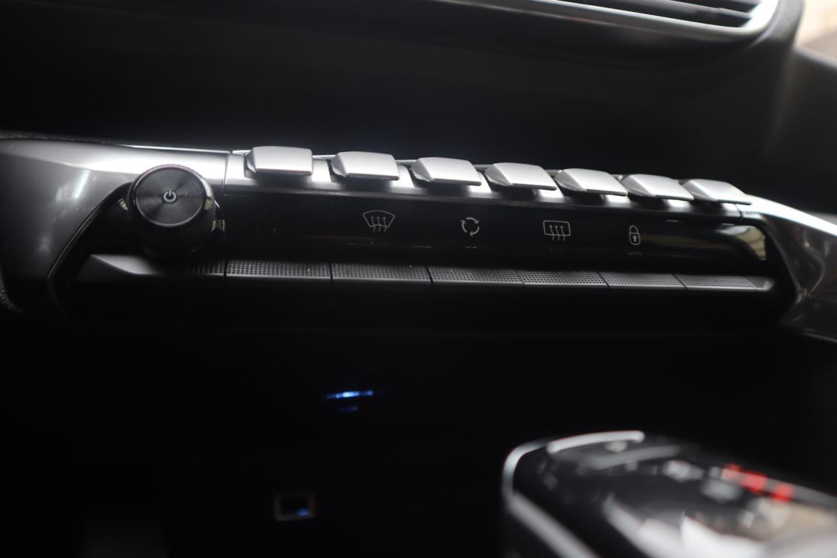 peugeot-3008-2020-diesel-1499cc
