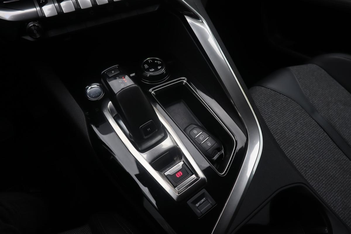 peugeot-3008-2020-diesel-1499cc