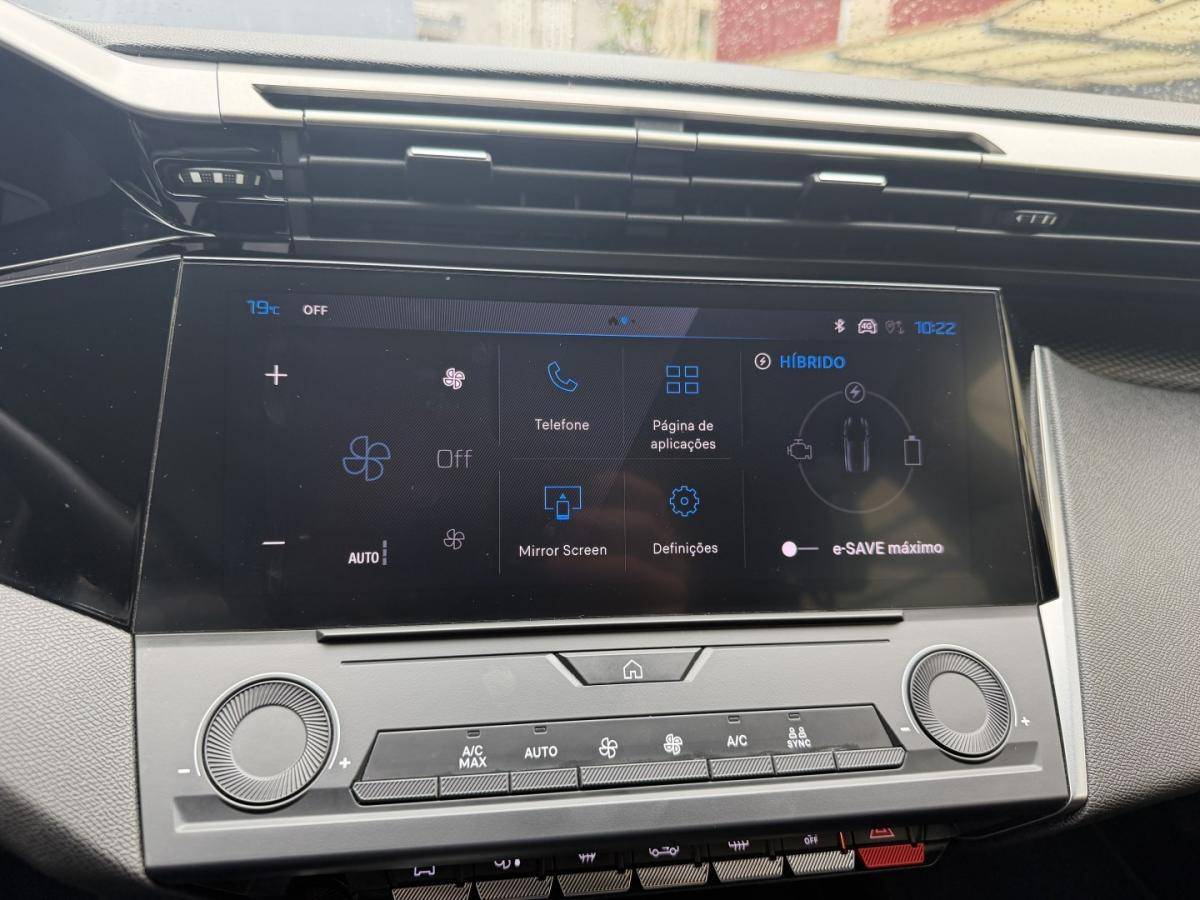 peugeot-308-2023-hibrido-1598cc