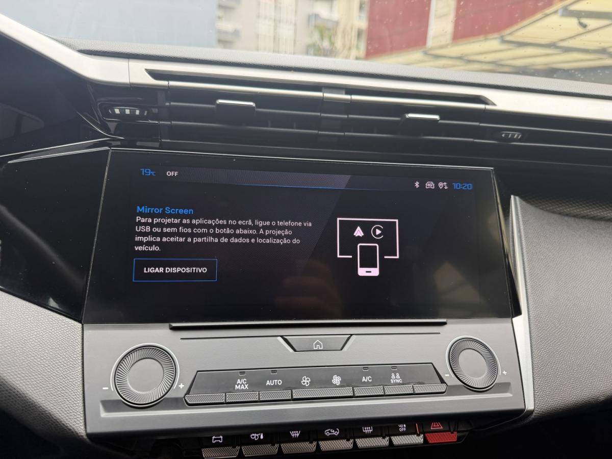peugeot-308-2023-hibrido-1598cc