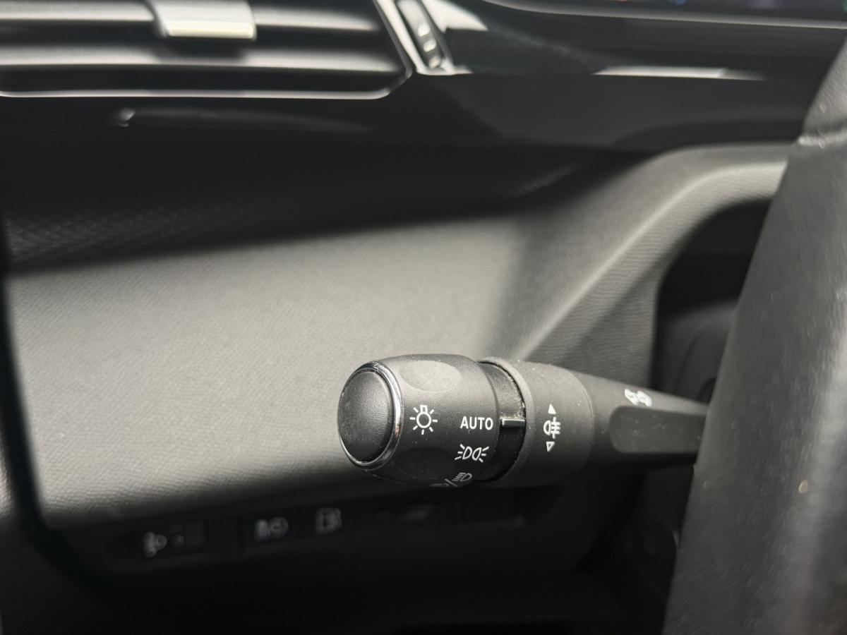peugeot-308-2023-hibrido-1598cc