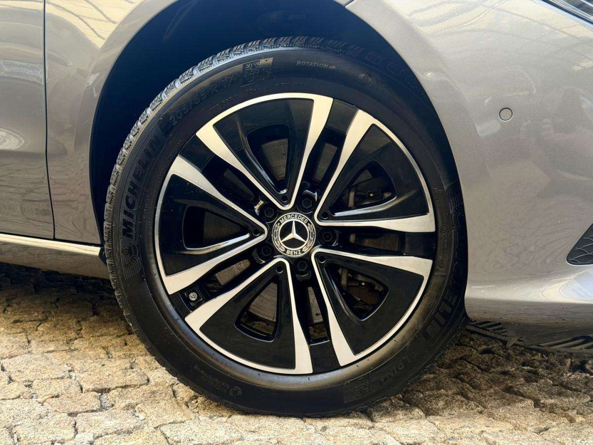 mercedes-benz-cla-2023-hibrido-1332cc