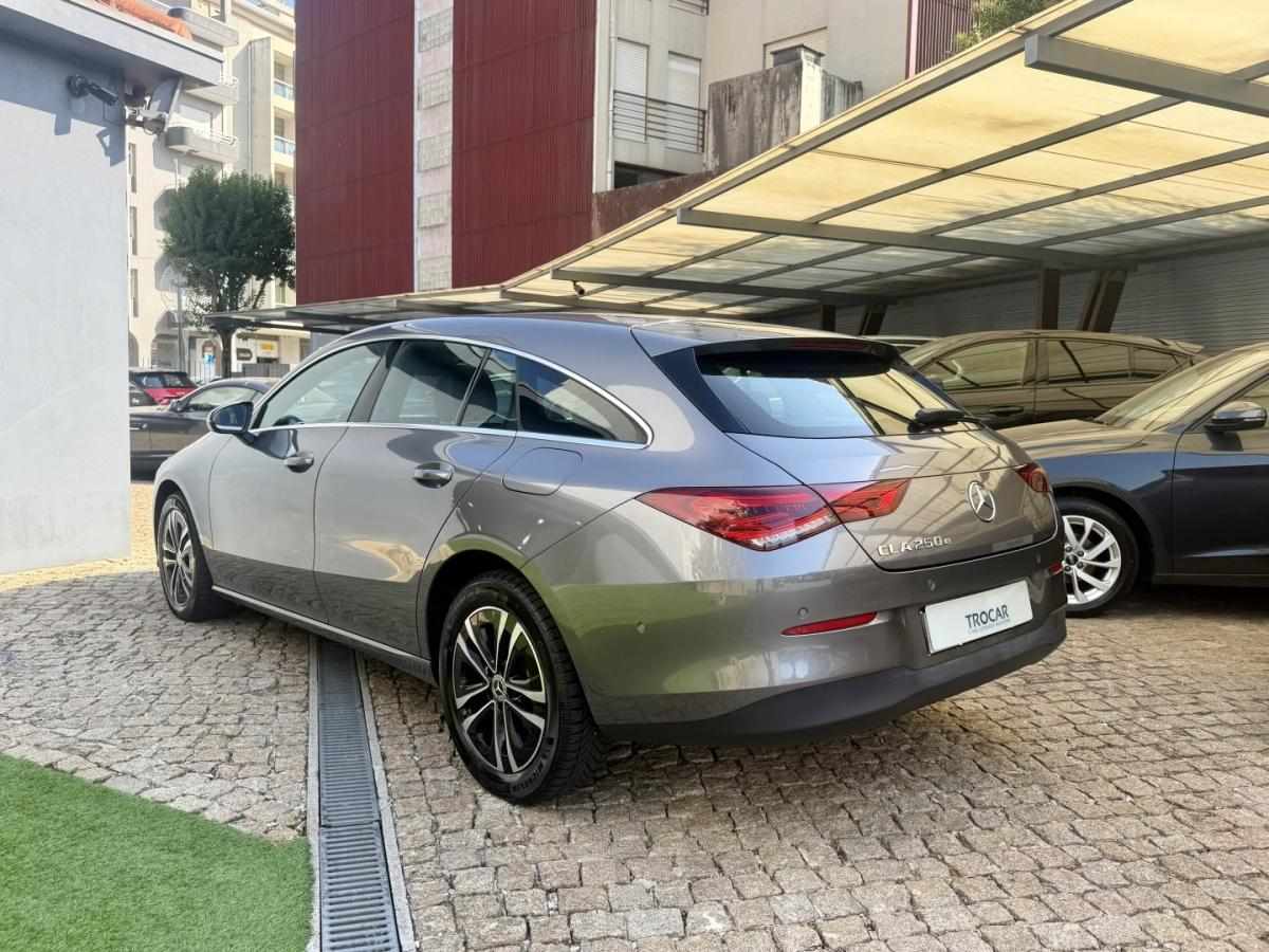 mercedes-benz-cla-2023-hibrido-1332cc