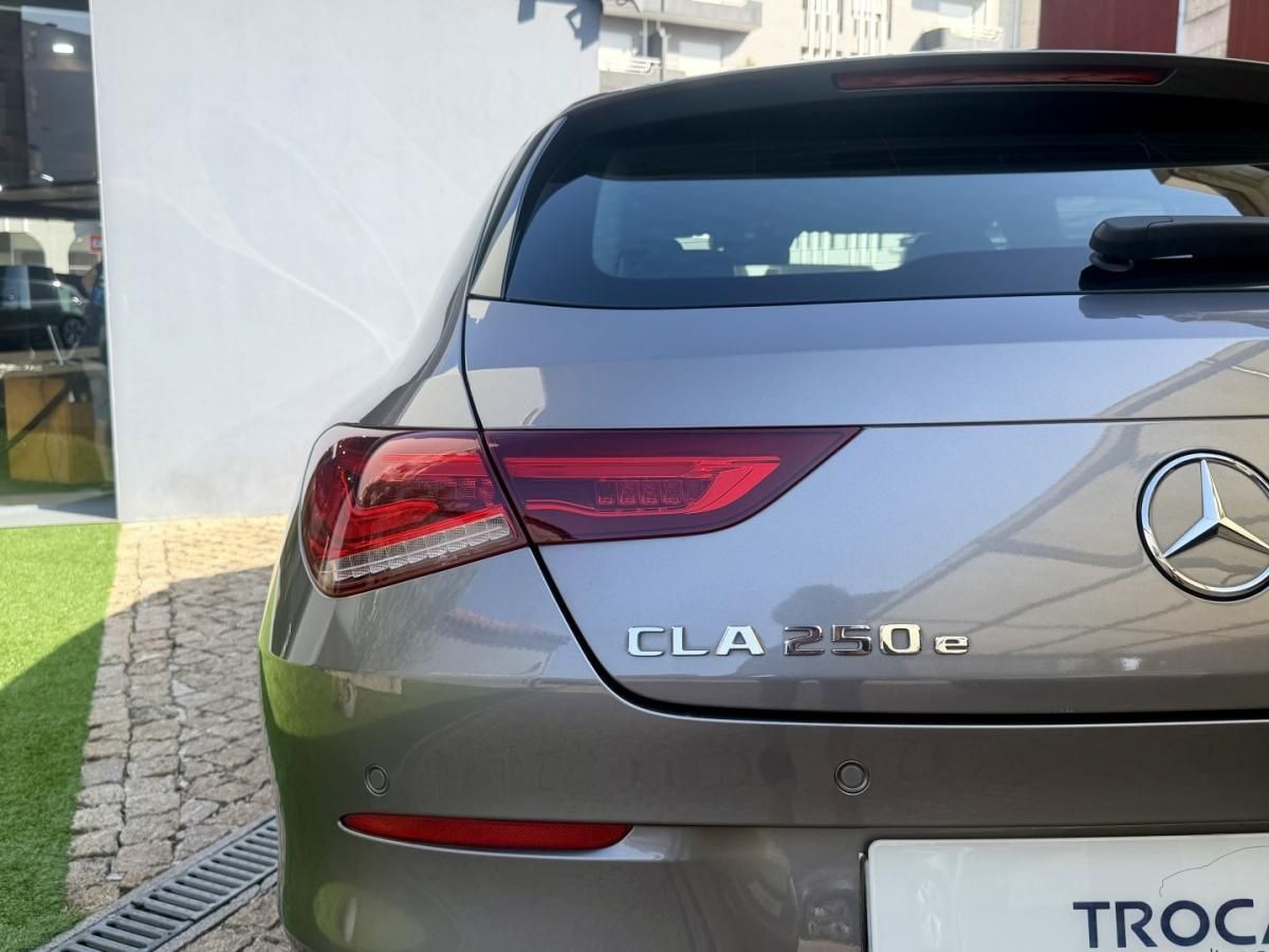 mercedes-benz-cla-2023-hibrido-1332cc