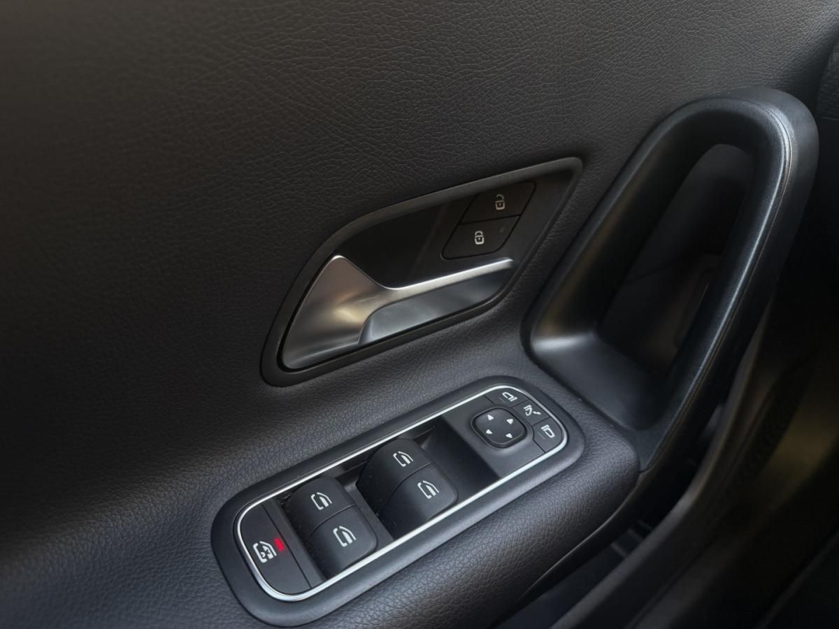 mercedes-benz-cla-2023-hibrido-1332cc