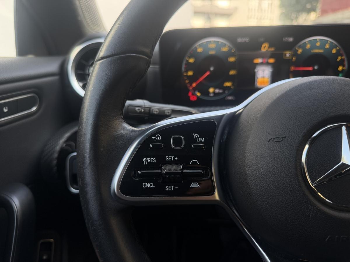 mercedes-benz-cla-2023-hibrido-1332cc