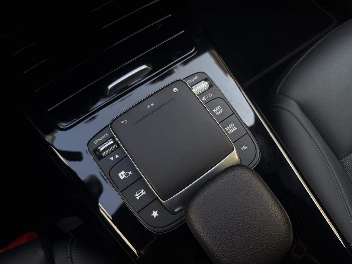 mercedes-benz-cla-2023-hibrido-1332cc