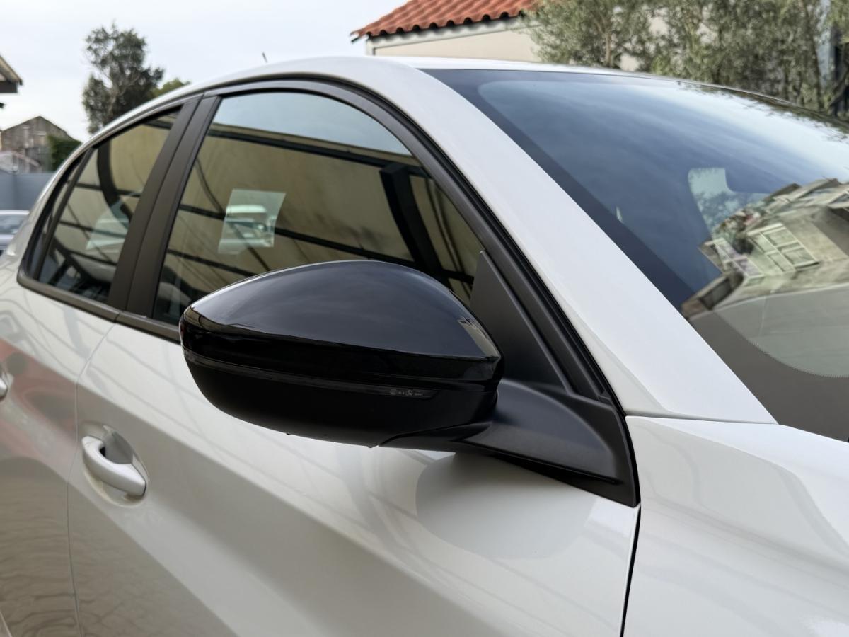 peugeot-208-2023-gasolina-1199cc