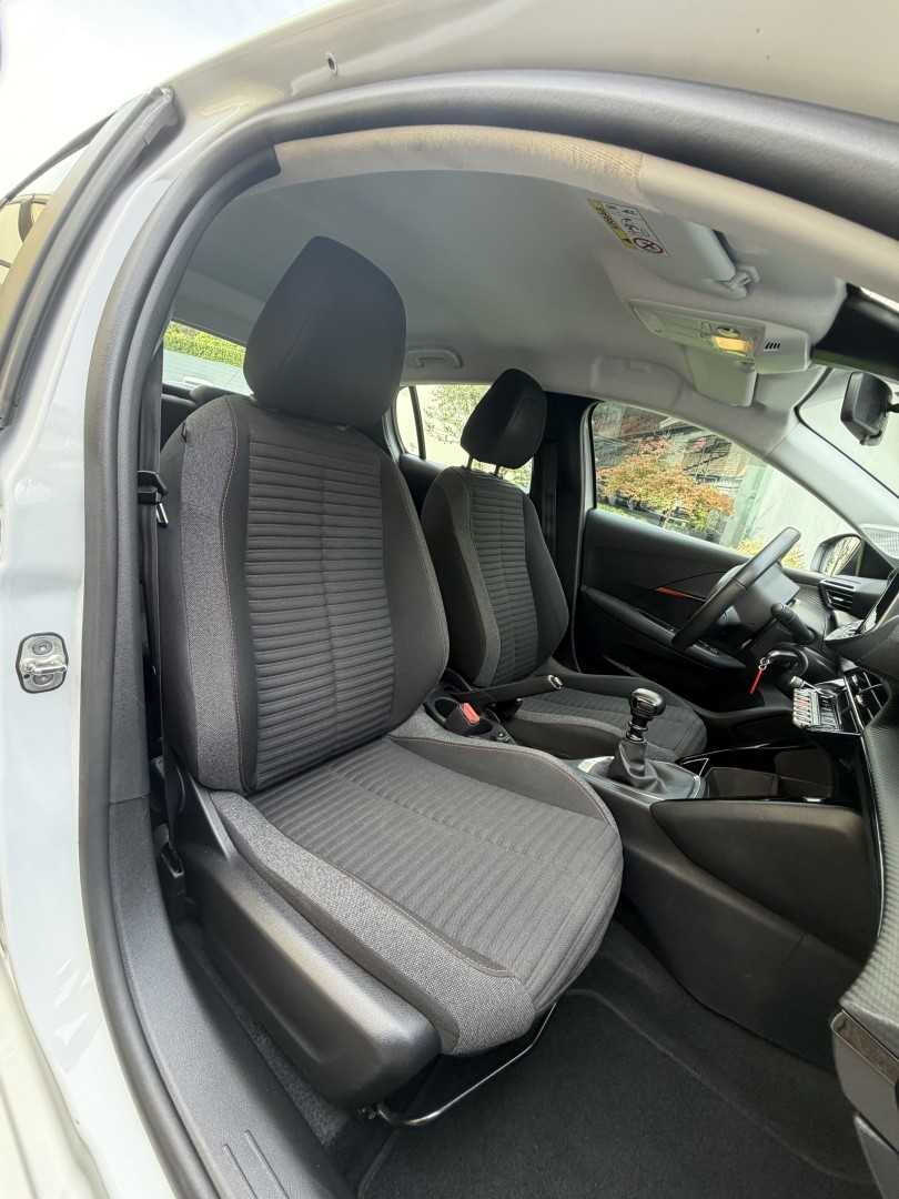 peugeot-208-2023-gasolina-1199cc