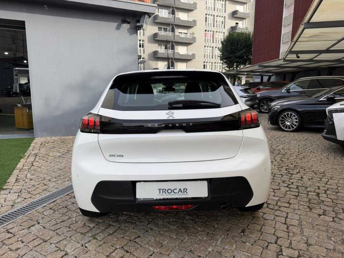 peugeot-208-2023-gasolina-1199cc