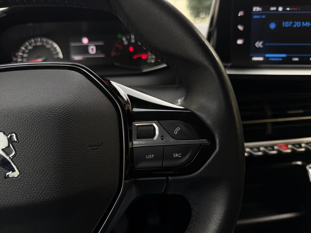 peugeot-208-2023-gasolina-1199cc