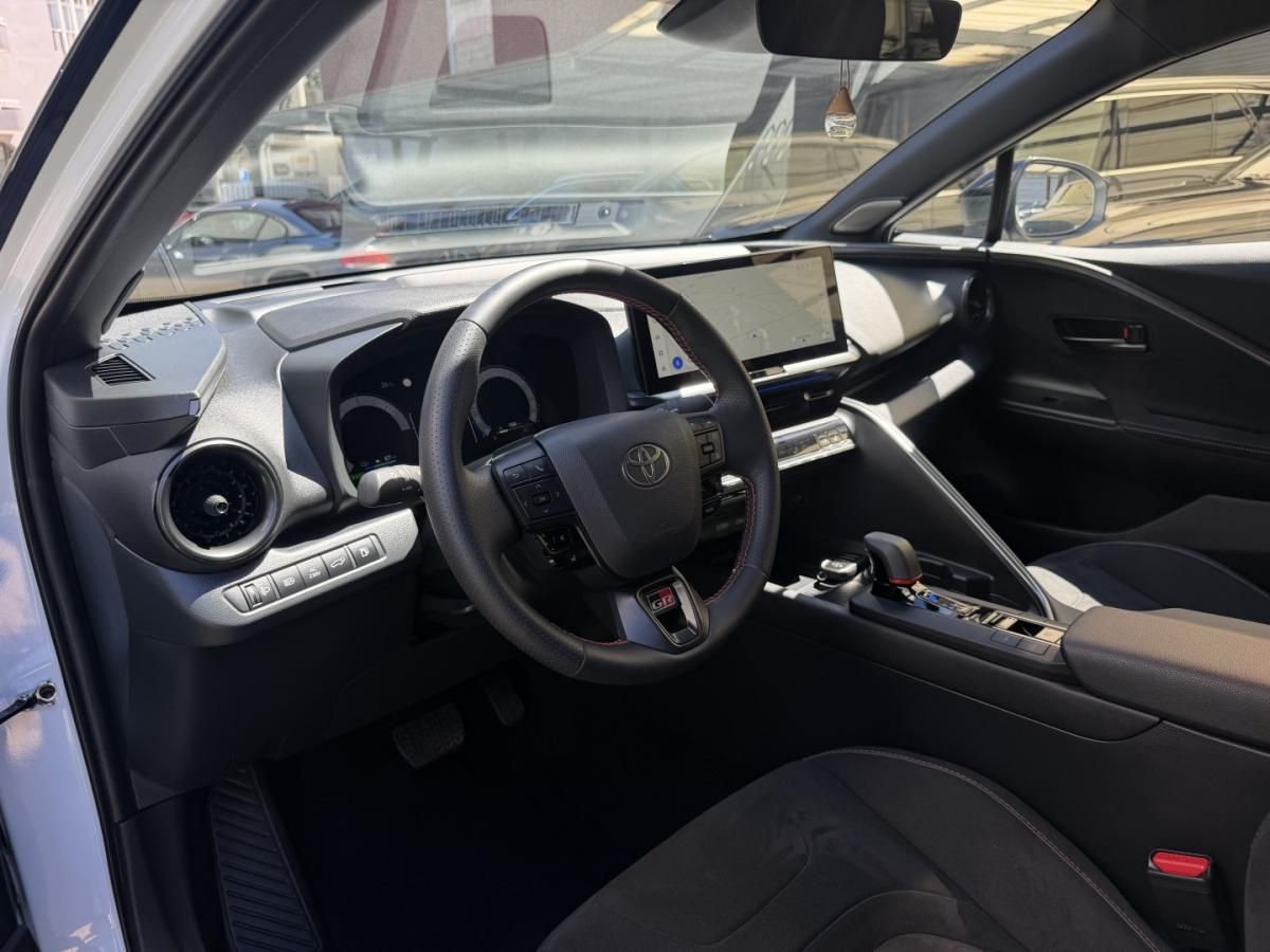 toyota-c-hr-2025-hibrido-1987cc