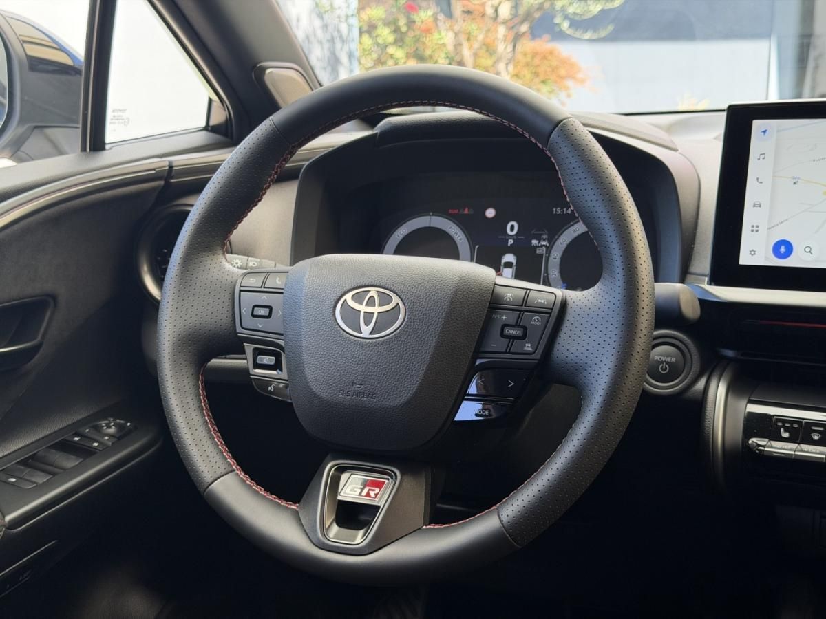 toyota-c-hr-2025-hibrido-1987cc