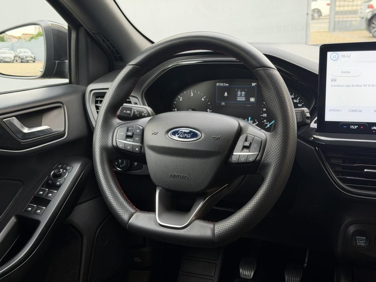 ford-focus-2022-diesel-1499cc
