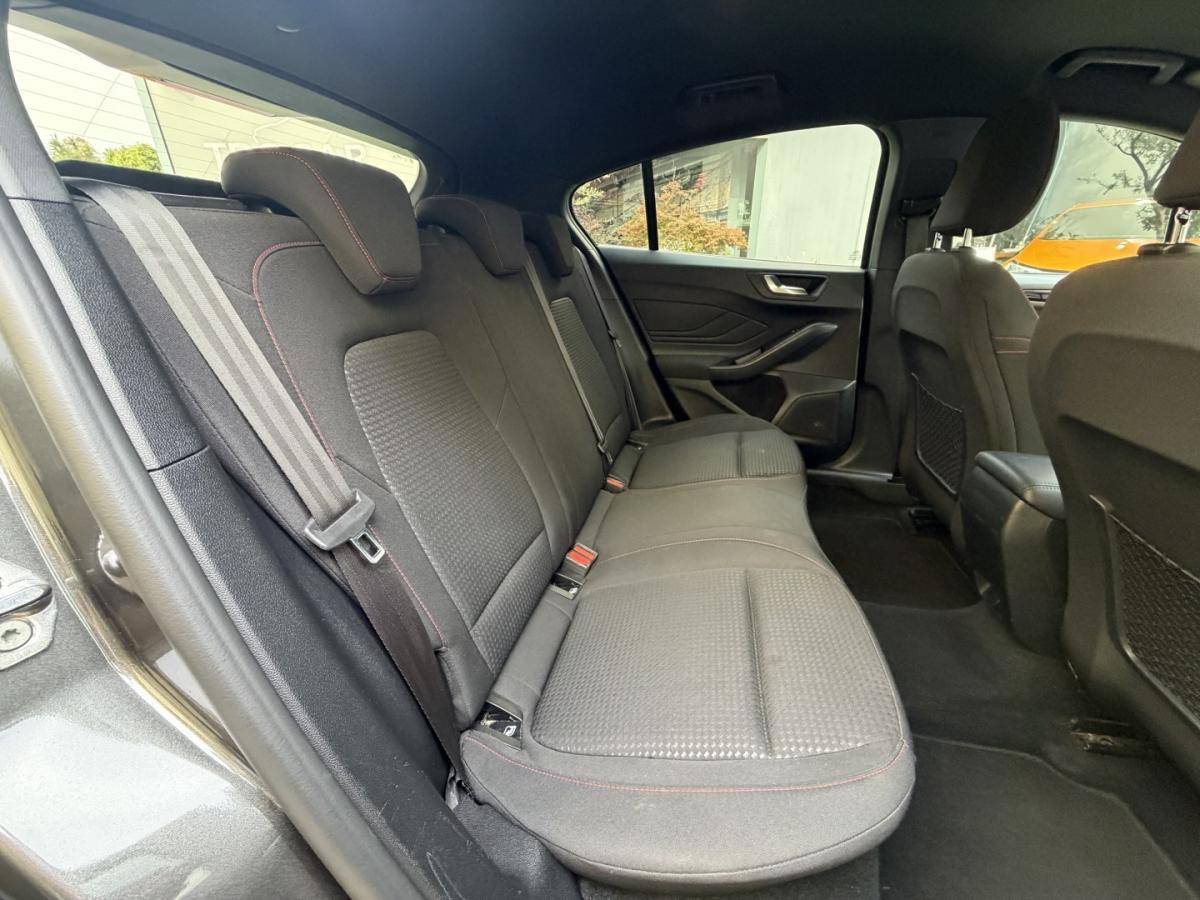 ford-focus-2022-diesel-1499cc