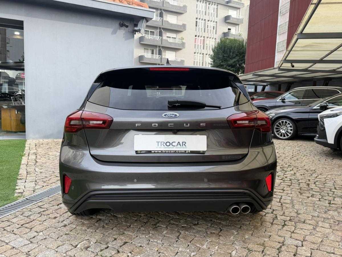 ford-focus-2022-diesel-1499cc