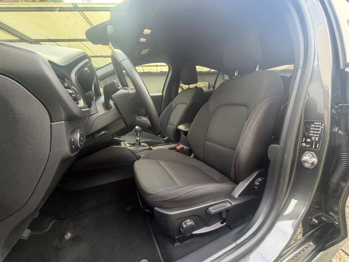 ford-focus-2022-diesel-1499cc