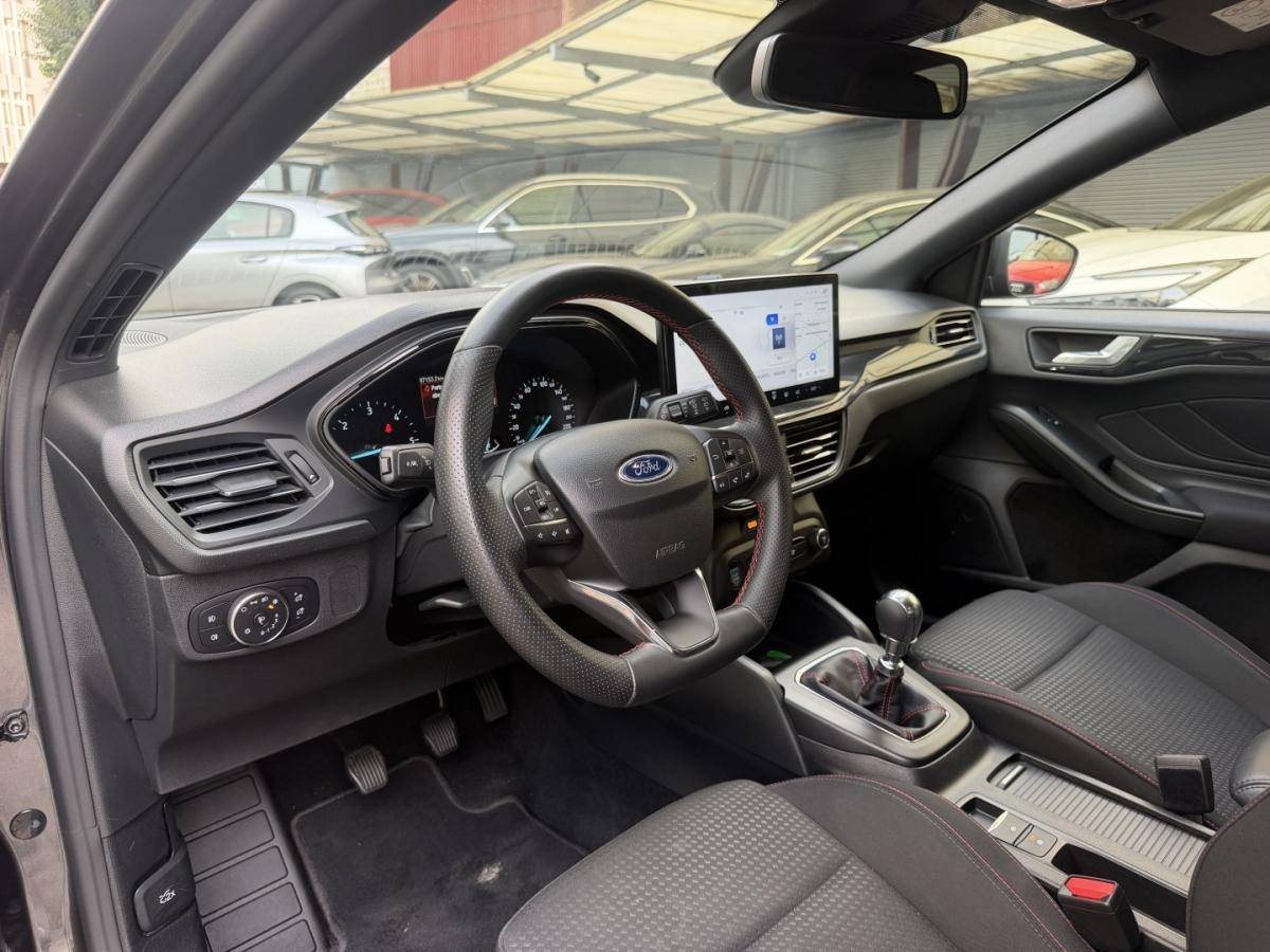 ford-focus-2022-diesel-1499cc