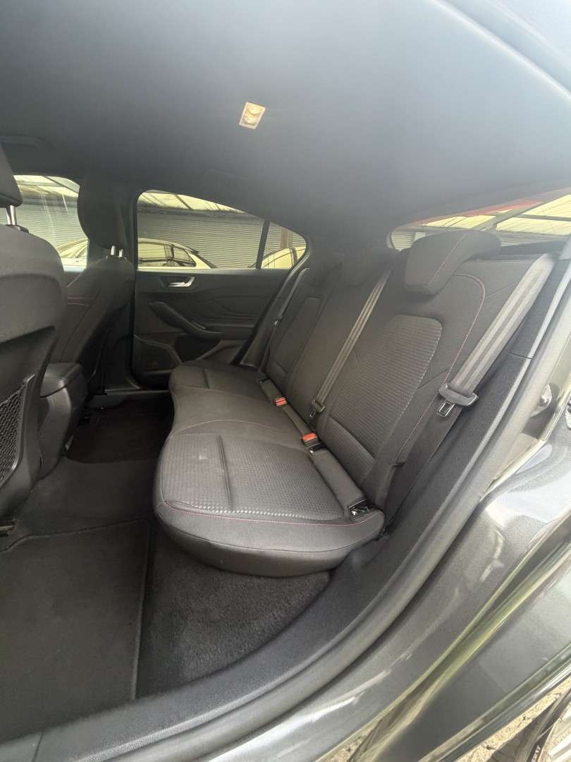 ford-focus-2022-diesel-1499cc