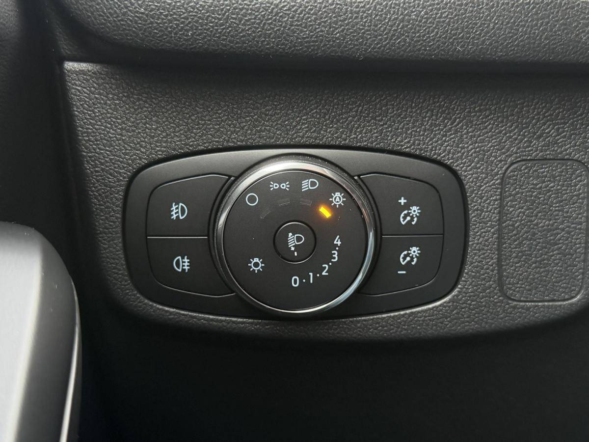 ford-focus-2022-diesel-1499cc