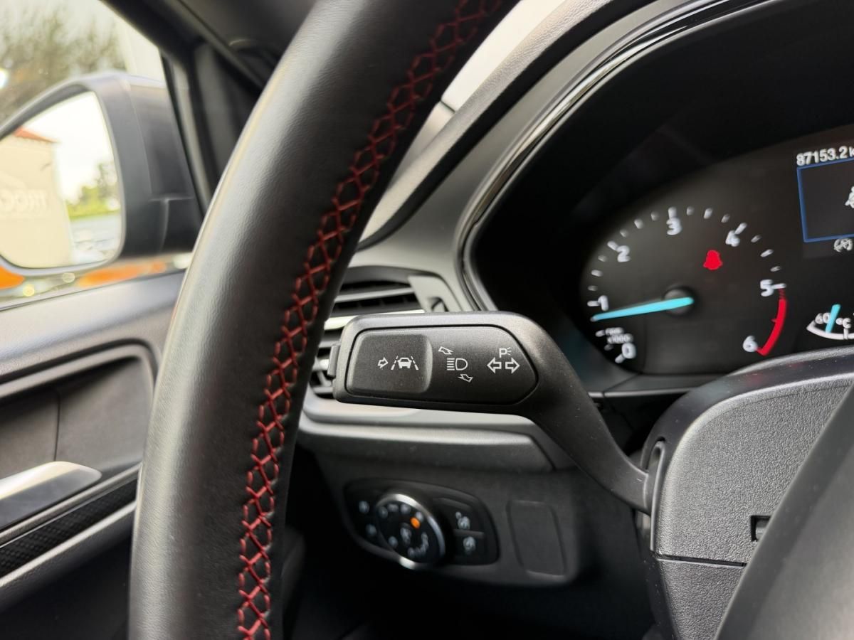 ford-focus-2022-diesel-1499cc