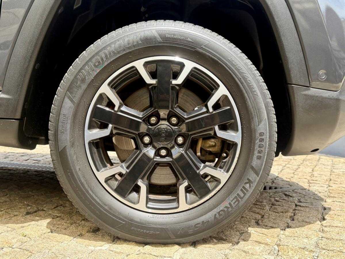 jeep-compass-2022-hibrido-1332cc