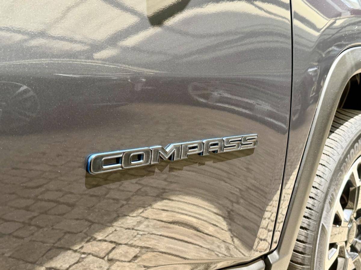 jeep-compass-2022-hibrido-1332cc