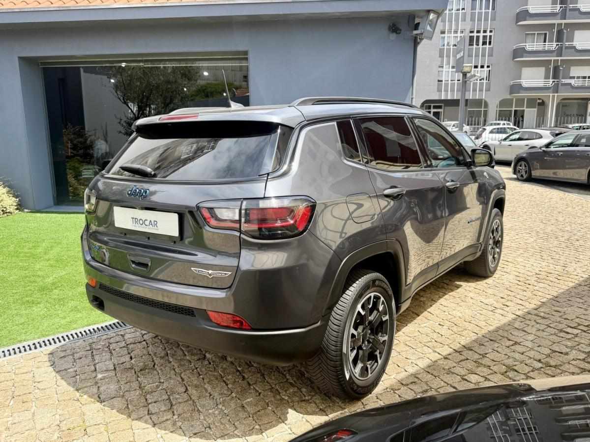 jeep-compass-2022-hibrido-1332cc
