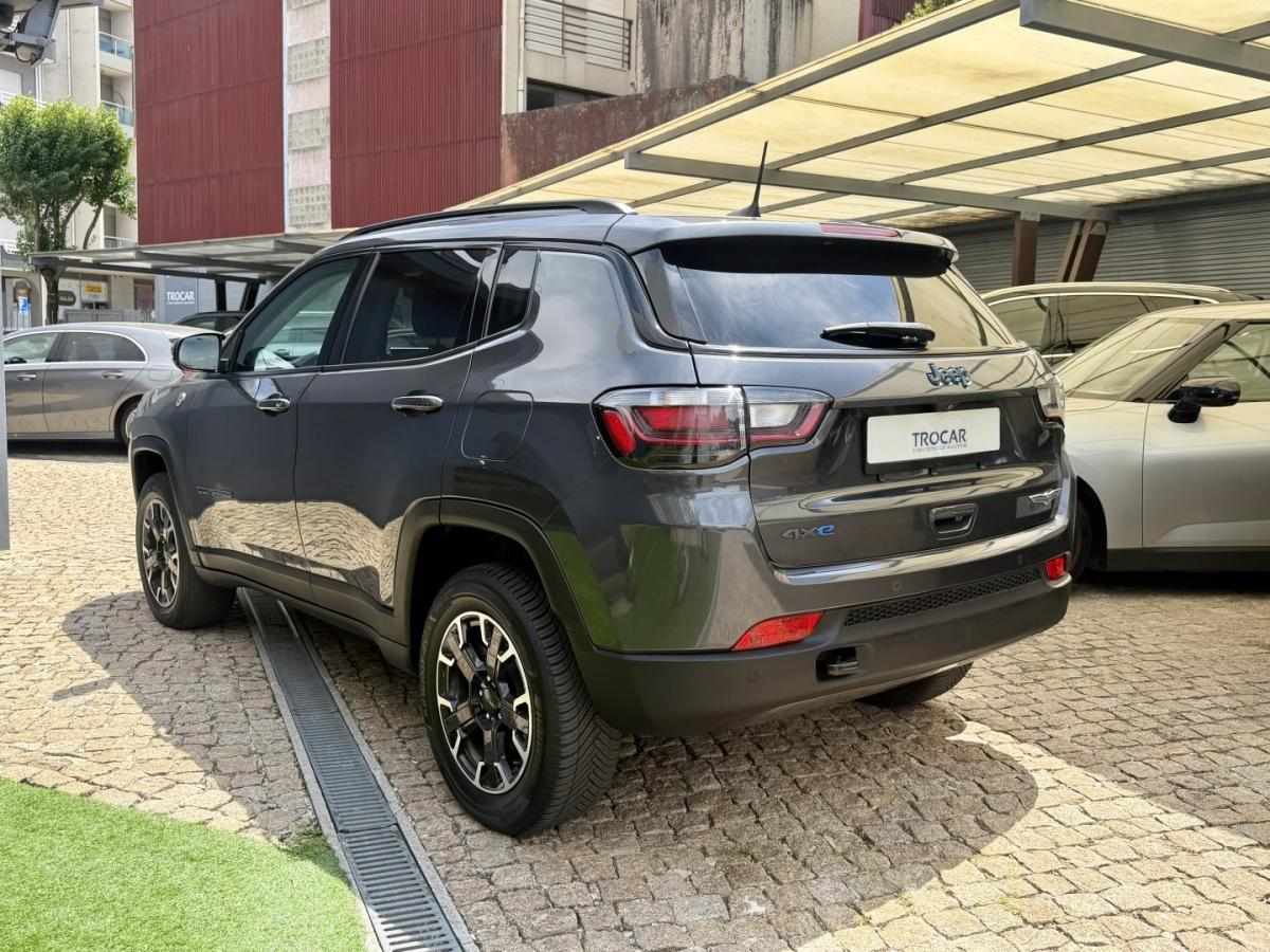 jeep-compass-2022-hibrido-1332cc