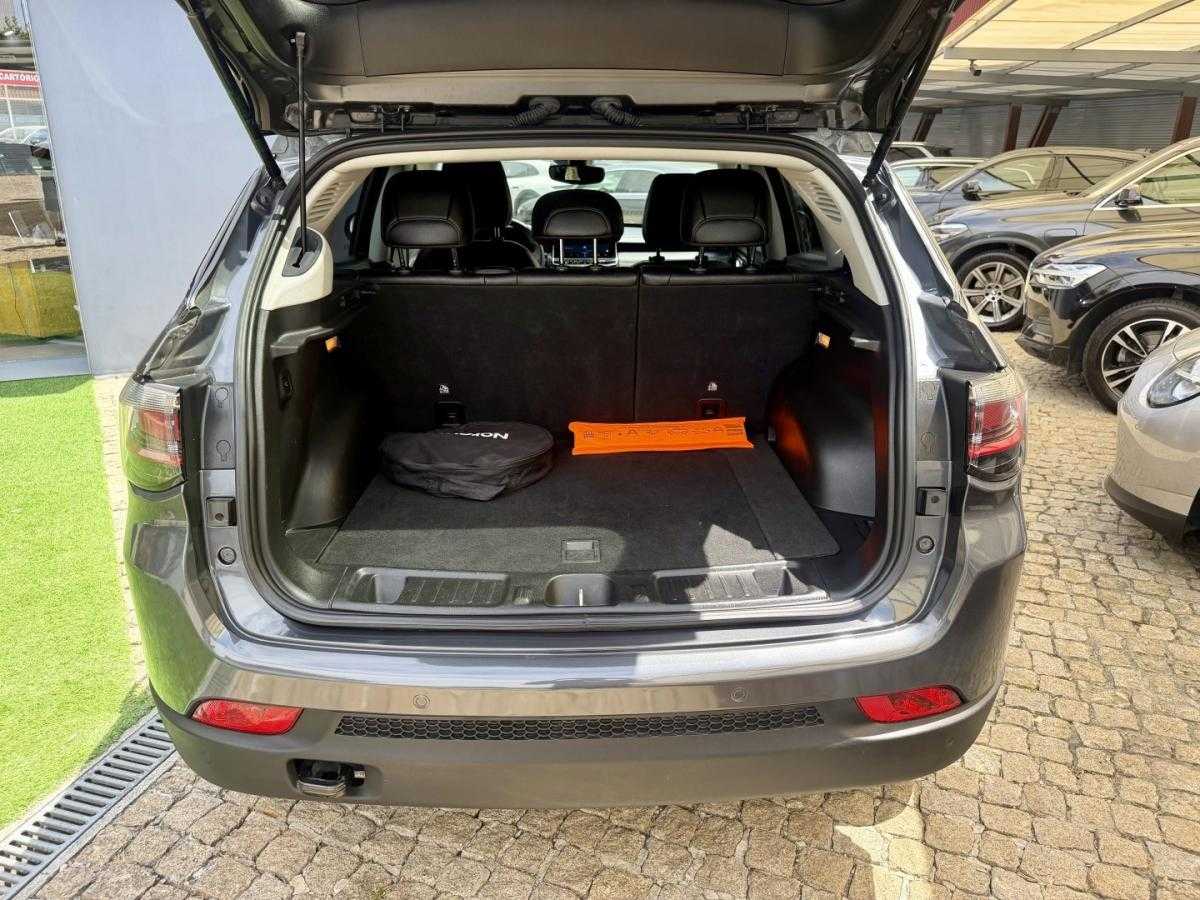 jeep-compass-2022-hibrido-1332cc
