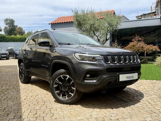jeep-compass-2022-hibrido-1332cc