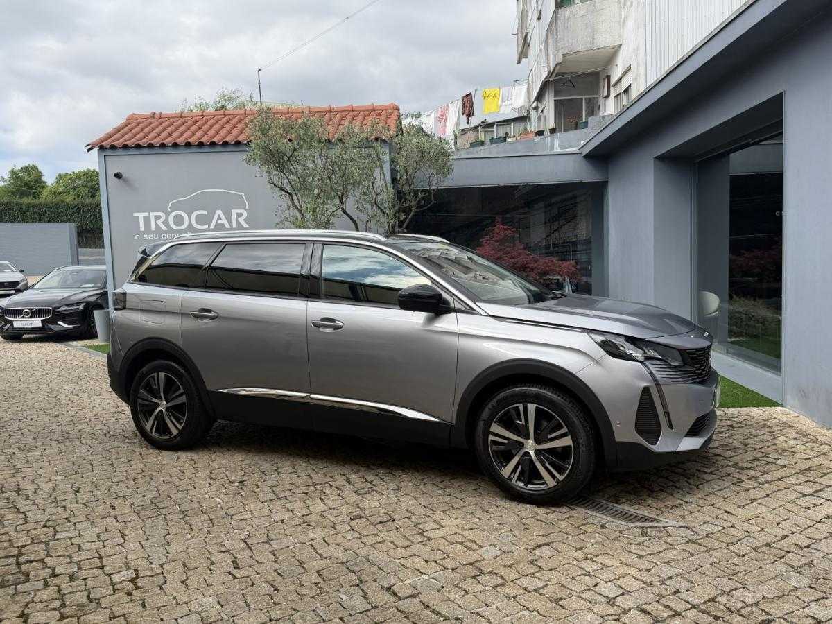 peugeot-5008-2021-gasolina-1199cc