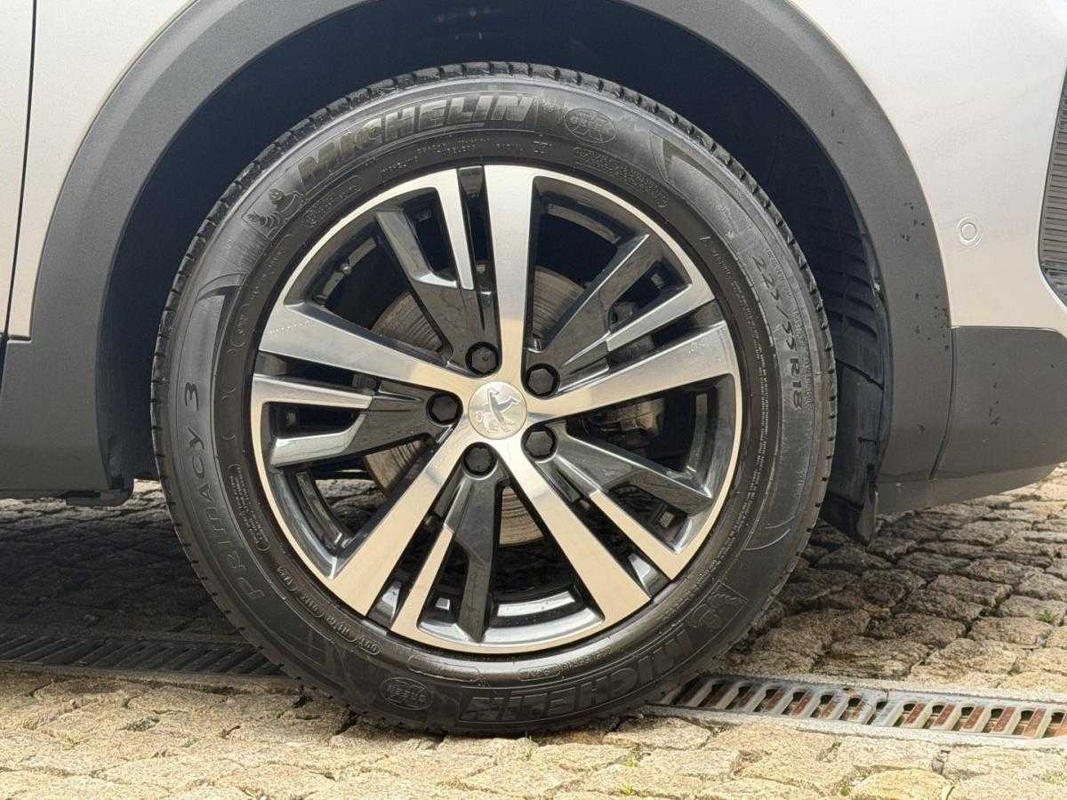peugeot-5008-2021-gasolina-1199cc