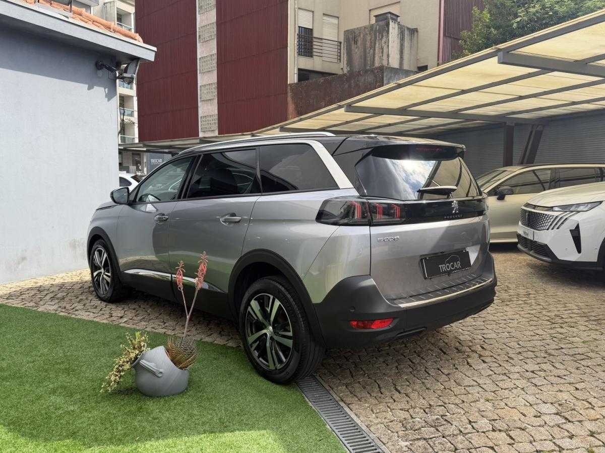 peugeot-5008-2021-gasolina-1199cc