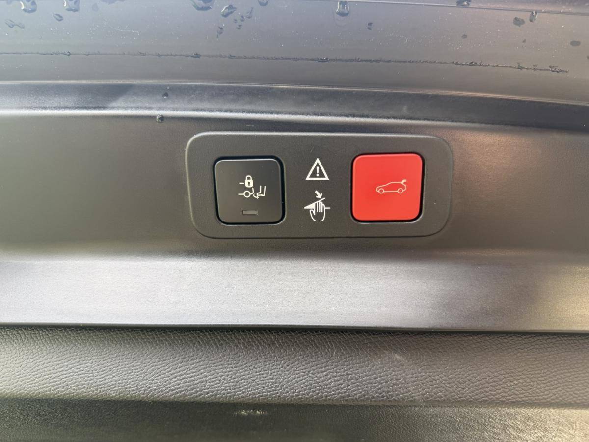 peugeot-5008-2021-gasolina-1199cc