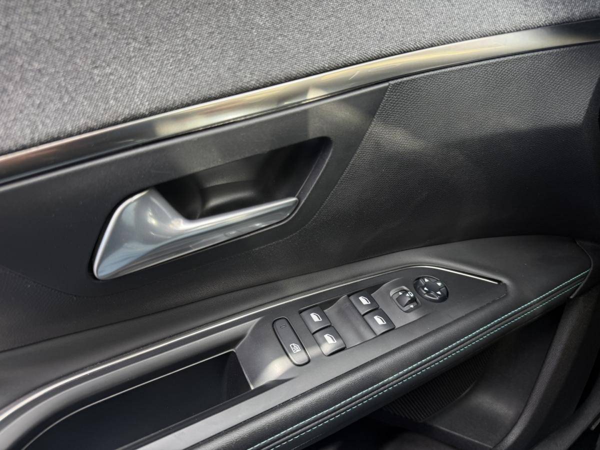 peugeot-5008-2021-gasolina-1199cc