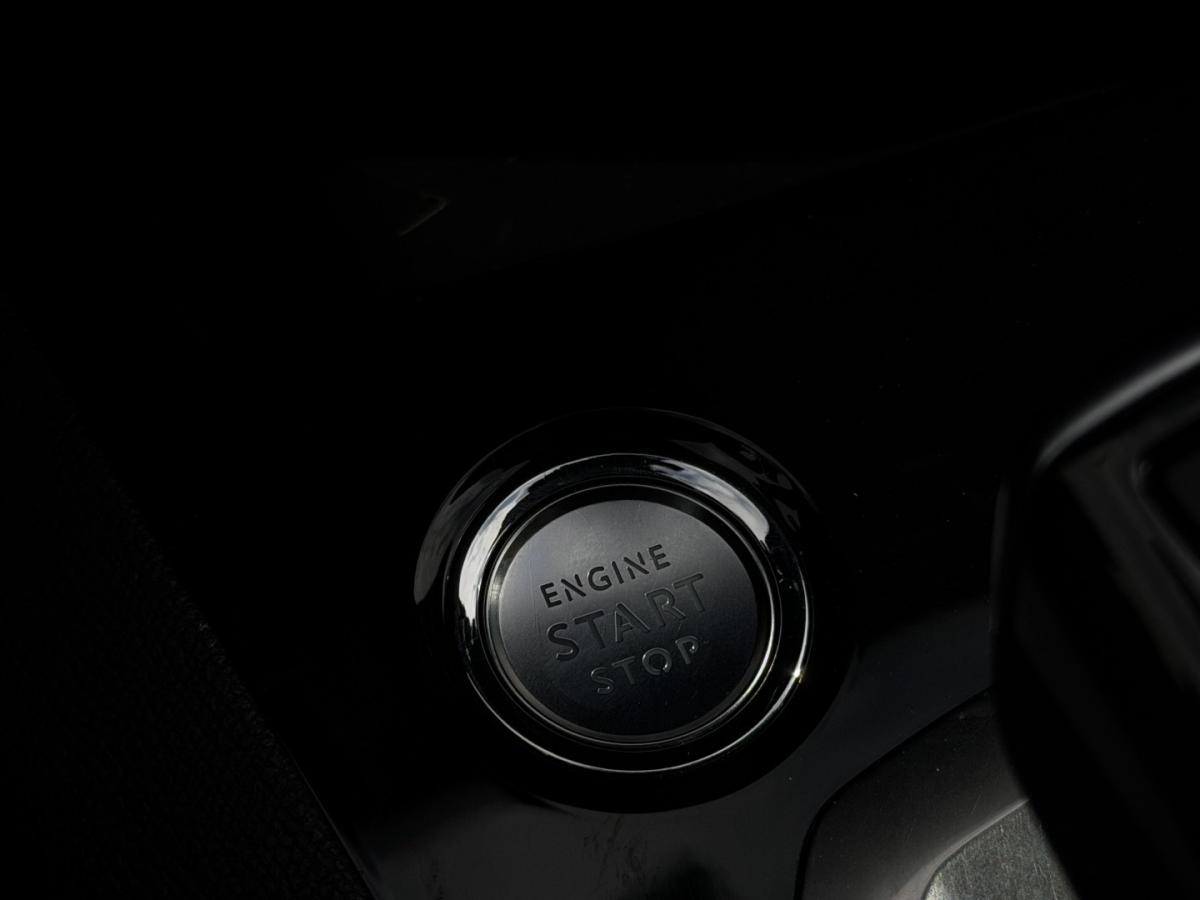 peugeot-5008-2021-gasolina-1199cc