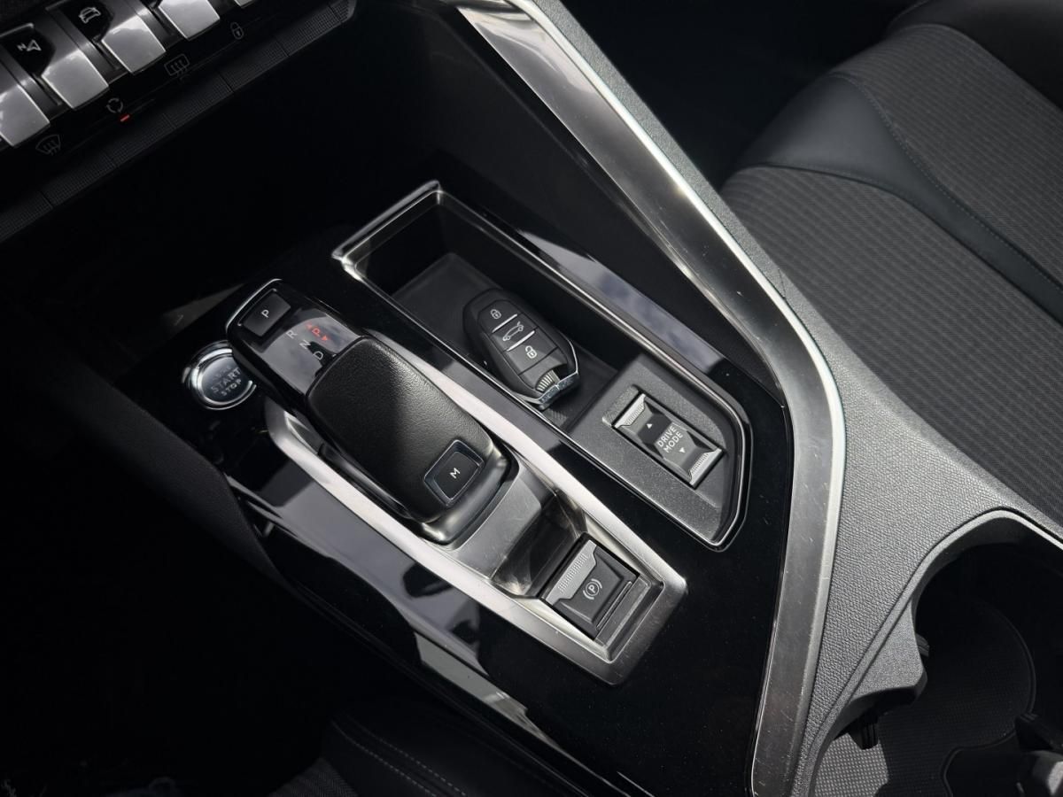 peugeot-5008-2021-gasolina-1199cc