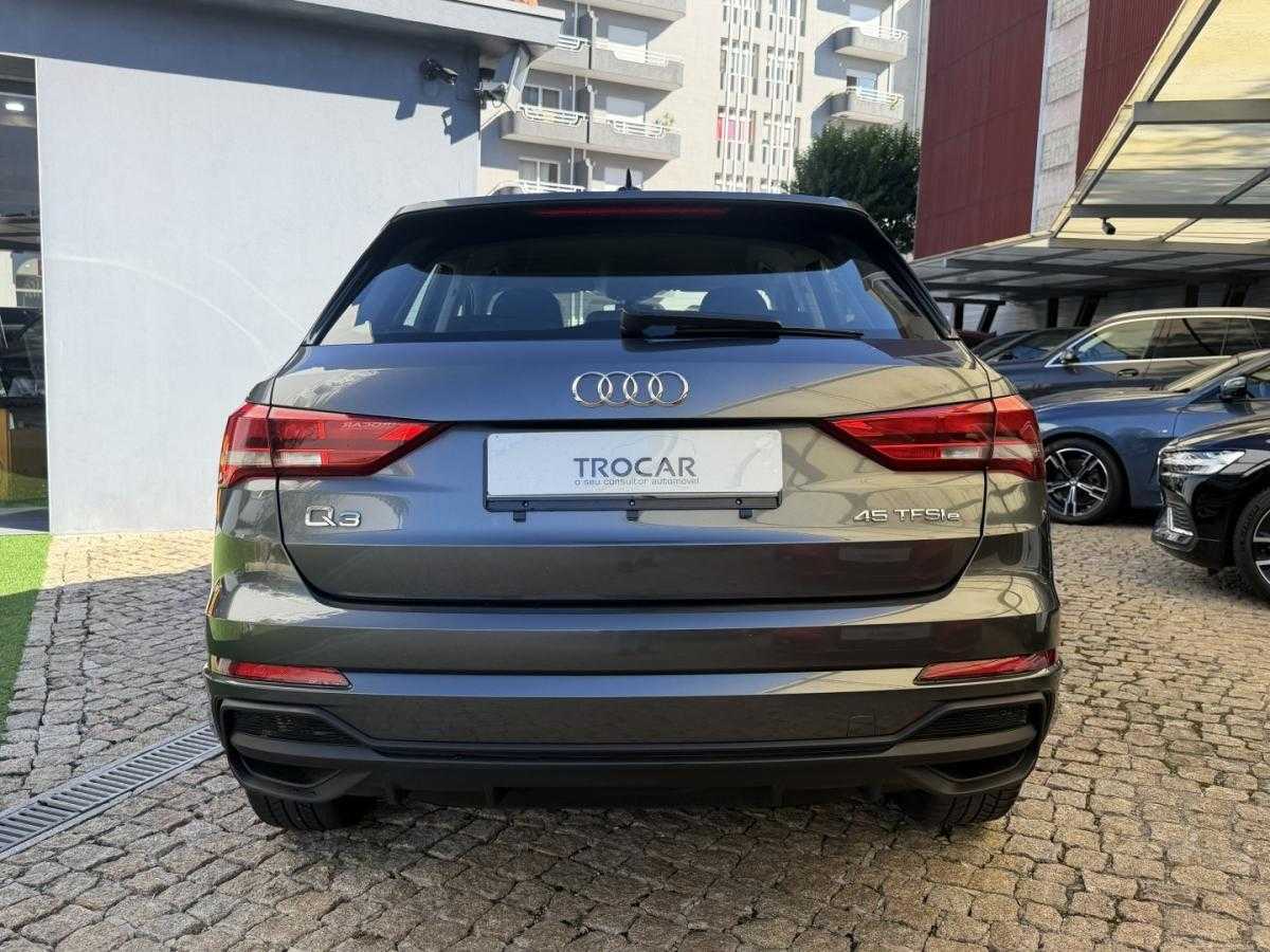 audi-q3-2023-hibrido-1395cc