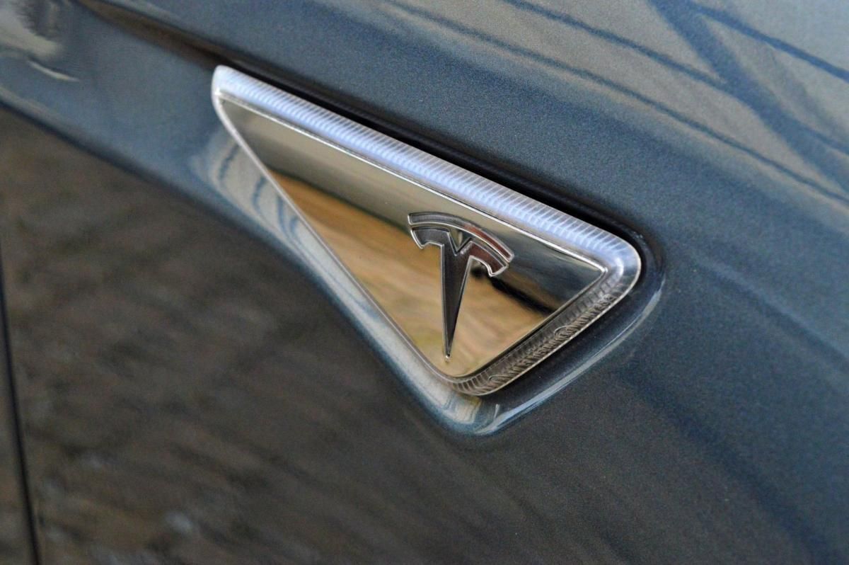 tesla-model-s-2014-eletrico-0cc