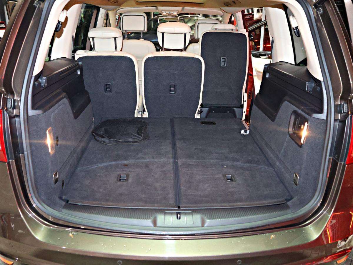 volkswagen-sharan-2013-diesel-1968cc
