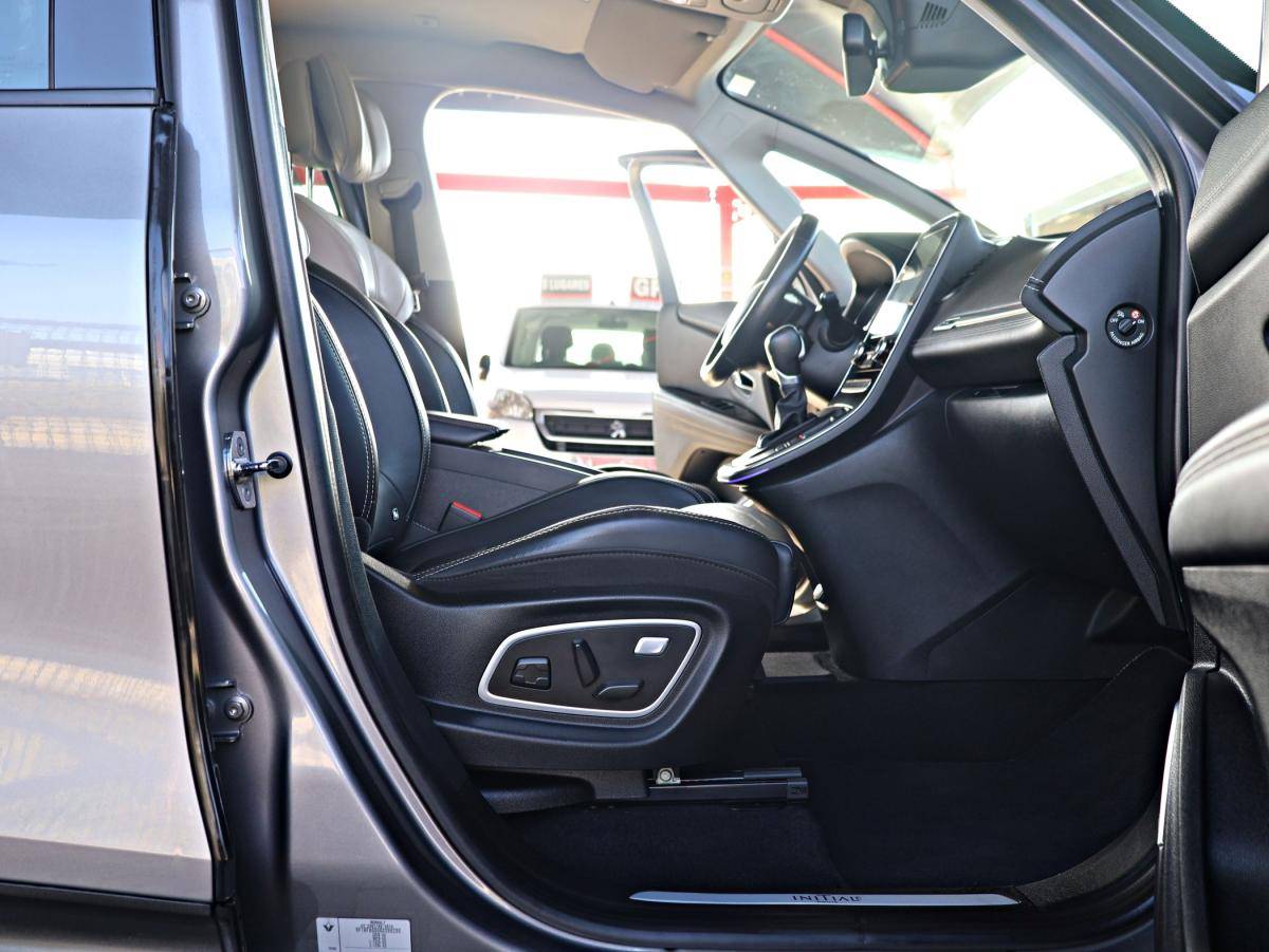renault-grand-scenic-2018-diesel-1598cc